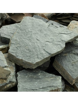 Zielony kamień na ścieżki